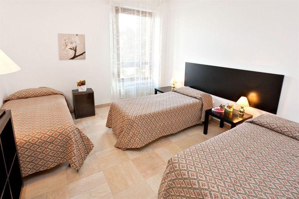 Hotel Provenza Vintimille Extérieur photo