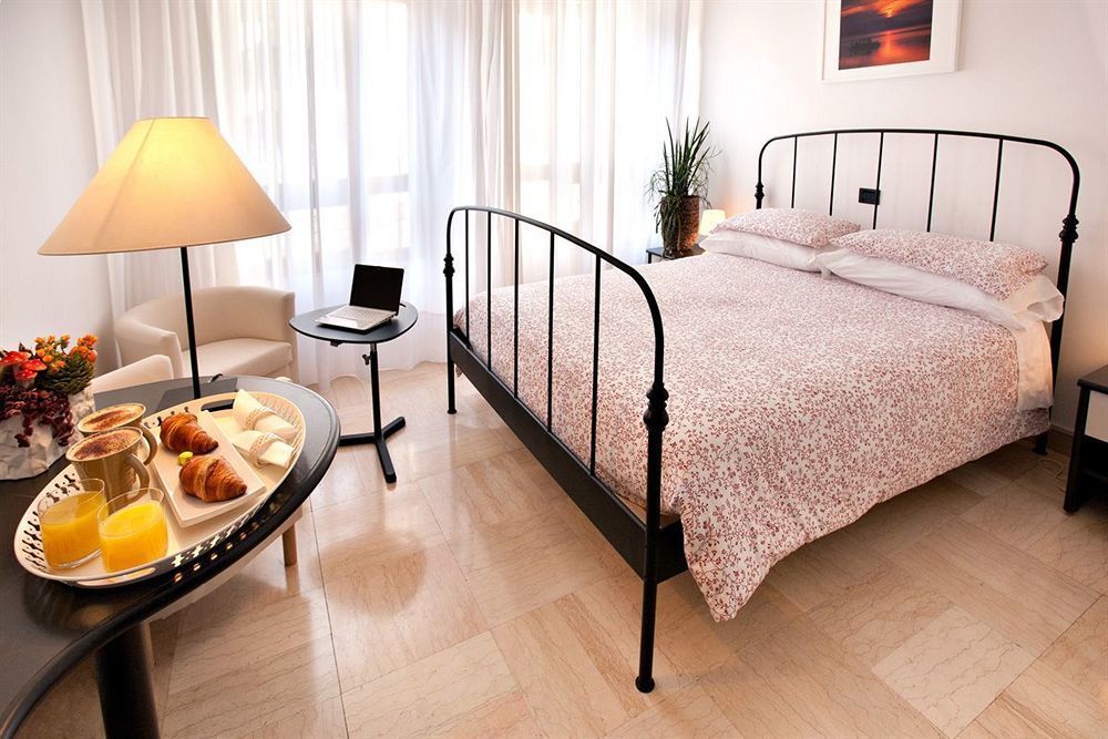 Hotel Provenza Vintimille Extérieur photo
